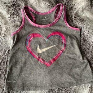 Girls 2T Nike too